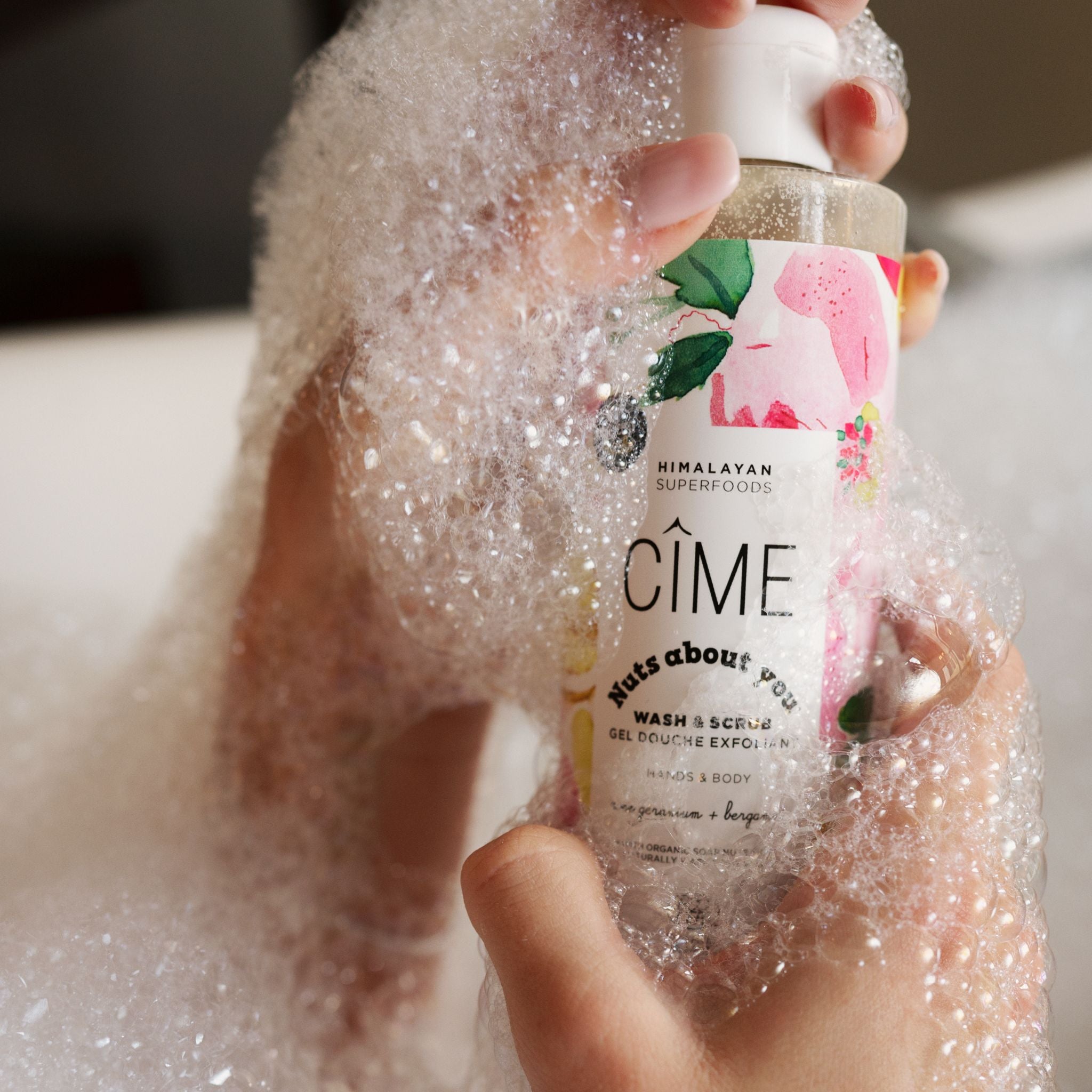 Nuts about you | Wash & Scrub