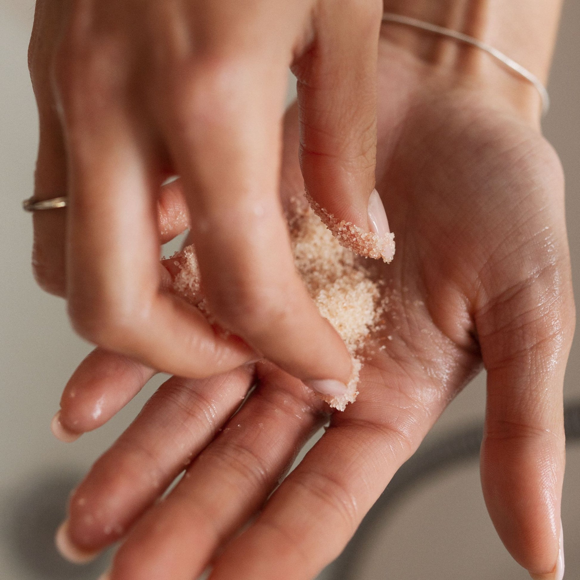 Body scrub & bath salt