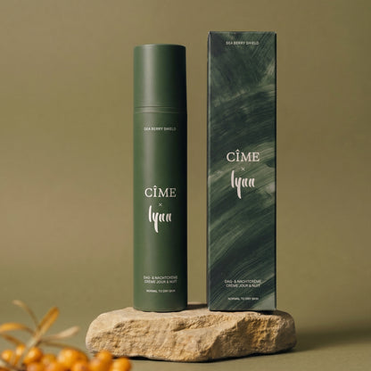 CÎME x Lynn Sea Berry Shield Day & Night Cream op natuursteen